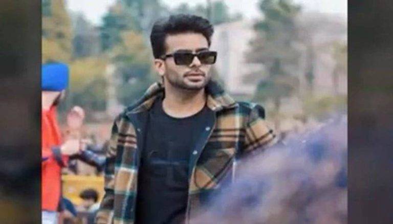 Pyar Kardi Song Lyrics Hindi (2020) – Mankirt Aulakh | Updated 2024 प्यार करदी Pyar Kardi Song Lyrics Hindi - Mankirt Aulakh