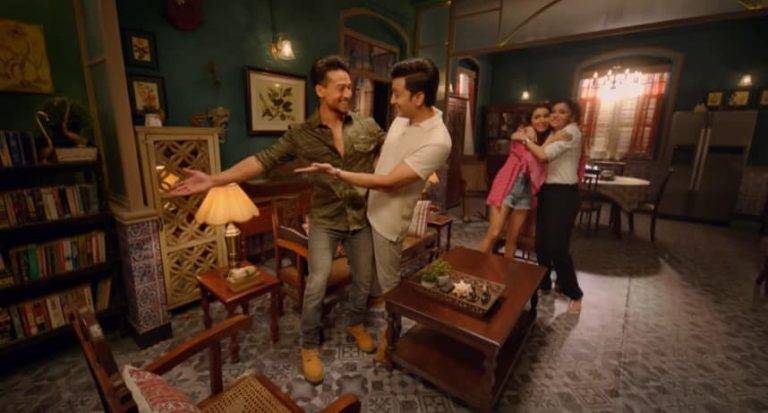 Faaslon Mein Song Lyrics Hindi (2020) – Baaghi 3 | Updated 2024 फासलों में Faaslon Mein Song Lyrics Hindi – Baaghi 3