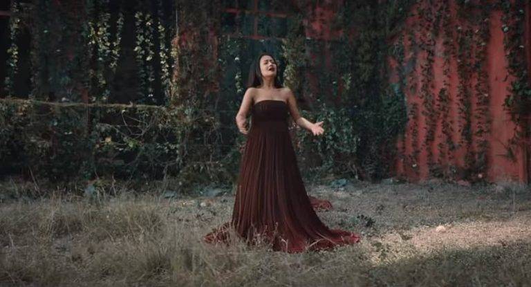 Jinke Liye Song Lyrics Hindi (2020) – Neha Kakkar & Jaani | Updated 2024 जिनके लिये Jinke Liye Song Lyrics Hindi - Neha Kakkar & Jaani