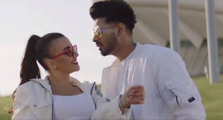 Hotness Song Lyrics Hindi (2020) – Karan Sehmbi | Updated 2024 हॉटनेस Hotness Song Lyrics Hindi - Karan Sehmbi