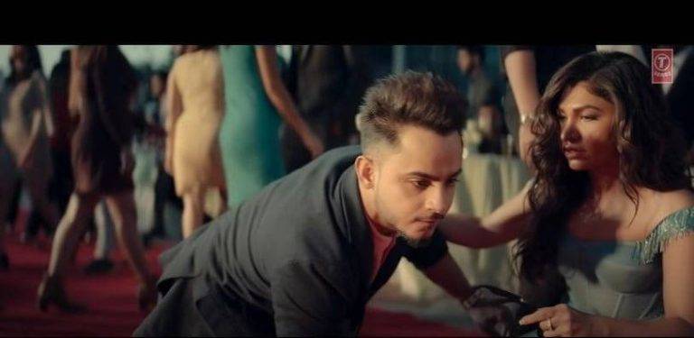 Naam Song Lyrics In Hindi (2020) – Tulsi Kumar & Millind Gaba | Updated 2024 नाम Naam Song Lyrics In Hindi - Tulsi Kumar & Millind Gaba