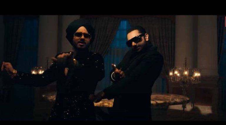 Billo Tu Agg Song Lyrics Hindi (2020) – Yo Yo Honey Singh बिल्लो तू अग्ग Billo Tu Agg Song Lyrics Hindi - Yo Yo Honey Singh