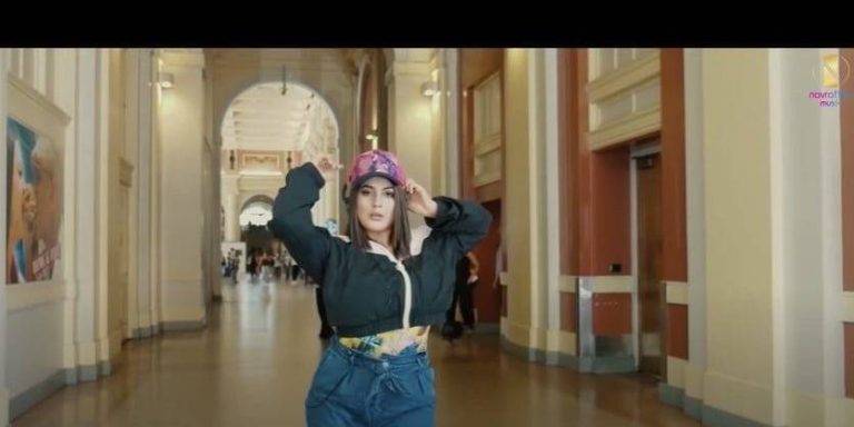 Straight Up Jatti Song Lyrics Hindi (2020) – Shehnaz Kaur Gill स्ट्रैट अप जट्टी Straight Up Jatti Song Lyrics Hindi - Shehnaz Kaur Gill