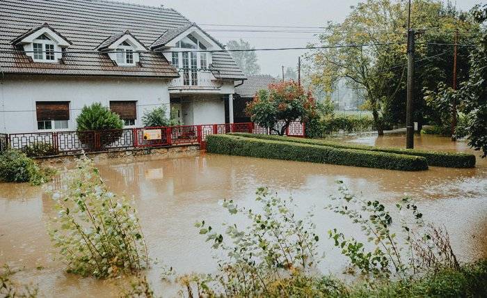 How to Protect Your Home from Heavy Rain and Storm Runoff Protect Your Home From Heavy Rain Damage