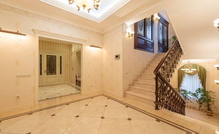 Architectural Charm and Views: Evaluating Different Residential Layouts for Luxury Living Luxury Residential Layouts For Coastal Living
